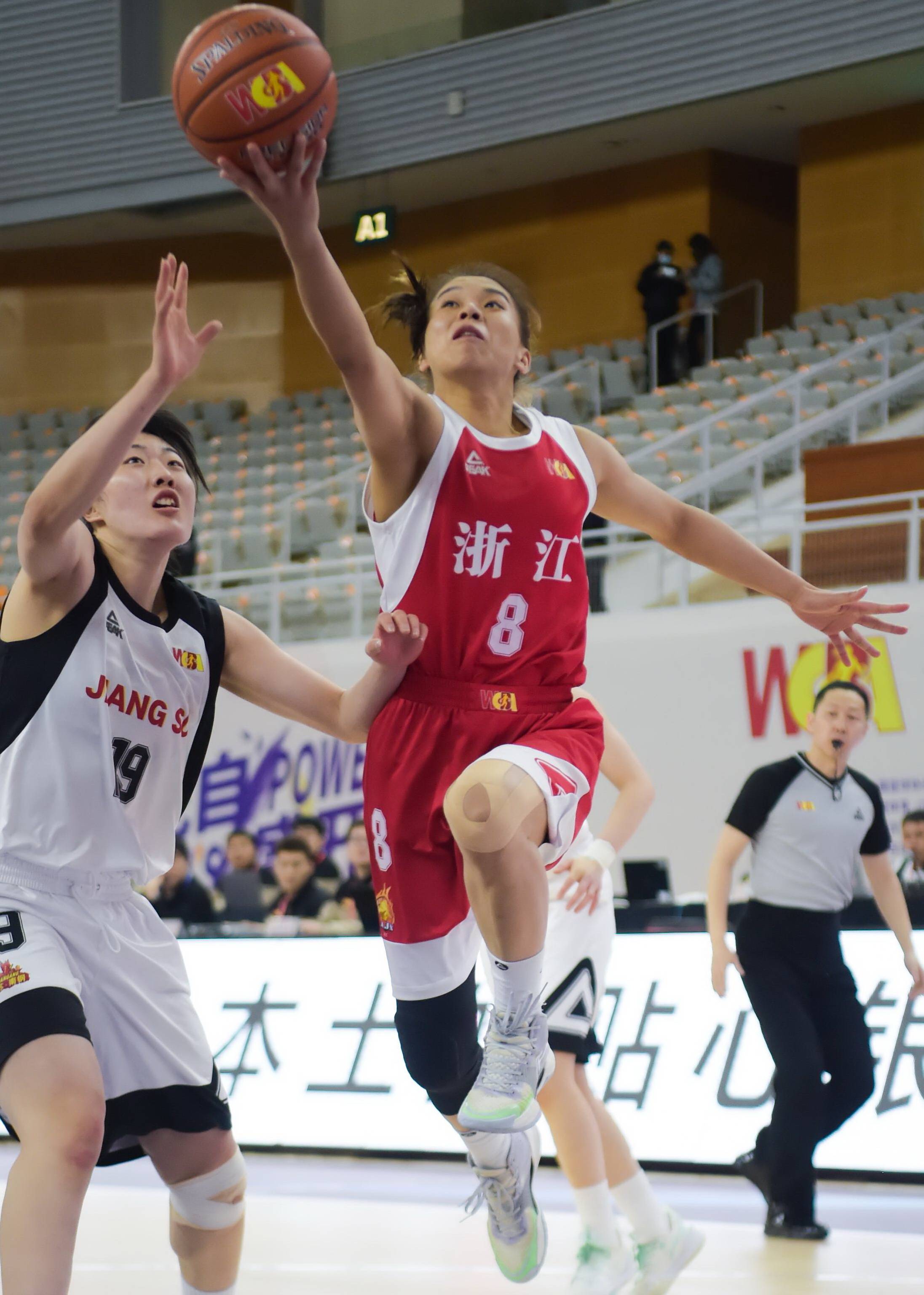 开云体育-关于转会期浙江稠州备战欧超杯，战术微调细节曝光，悬念犹存，纪律约束更严格的信息